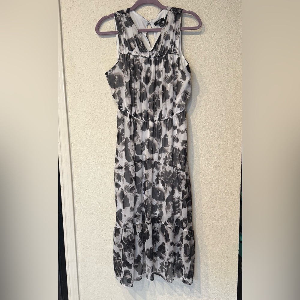 Simply Vera Vera Wang Black and White Asymmetrical Sheath Dress